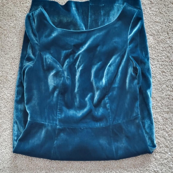 ♥️NWT♥️ BODEN WOMENS VELVET DRESS - Picture 9 of 13